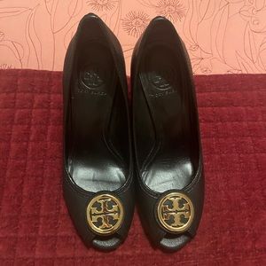 Black Tory Burch wedges 8.5